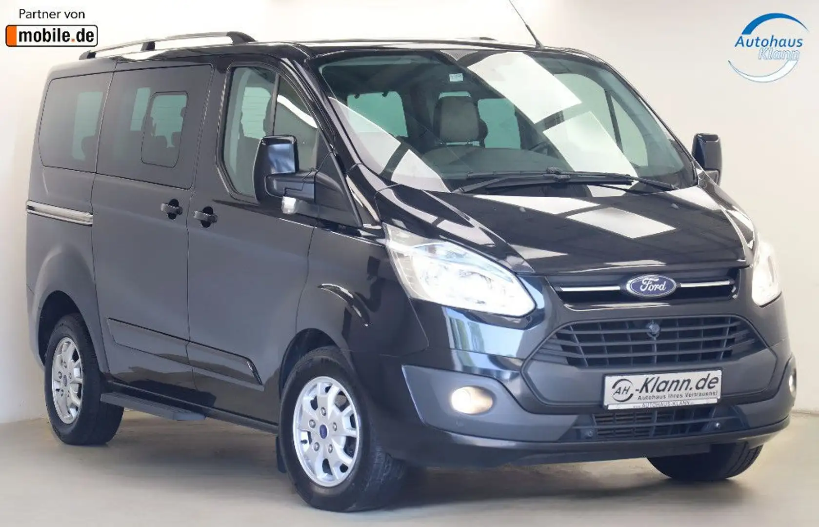 Ford Tourneo Custom 2.2 TDCi 155PS Titanium 8Sitzer Negro - 1