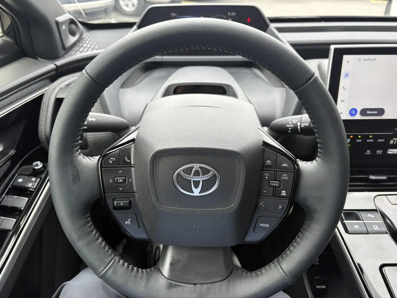 Toyota bZ4X снимка Toyota bZ4X