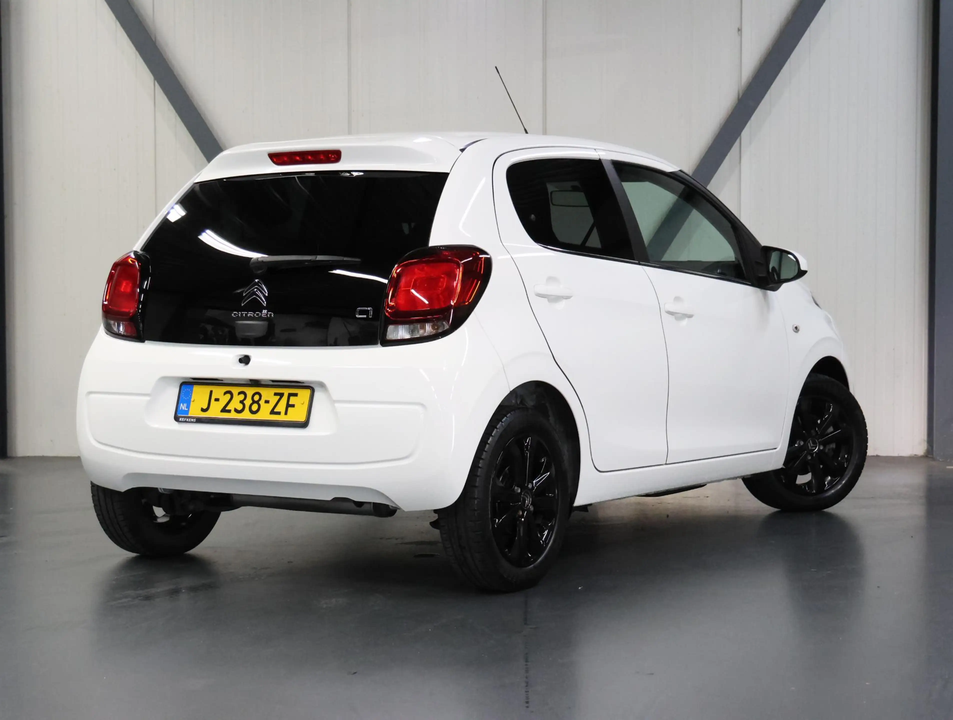 Citroen C1 1.0 VTi Shine | 1ste eigenaar | AppleCarplay/Andro — photo 3