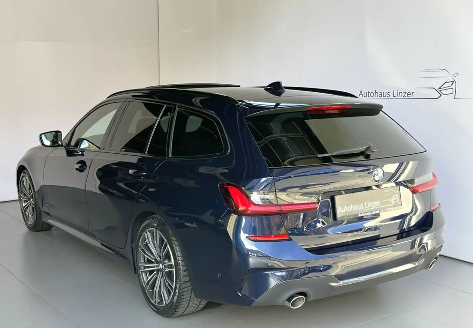 BMW 318 d M *LASER*StHz*PANO*AHK*HuD*LenkradH*KeyGo*H&K Bleu - 2