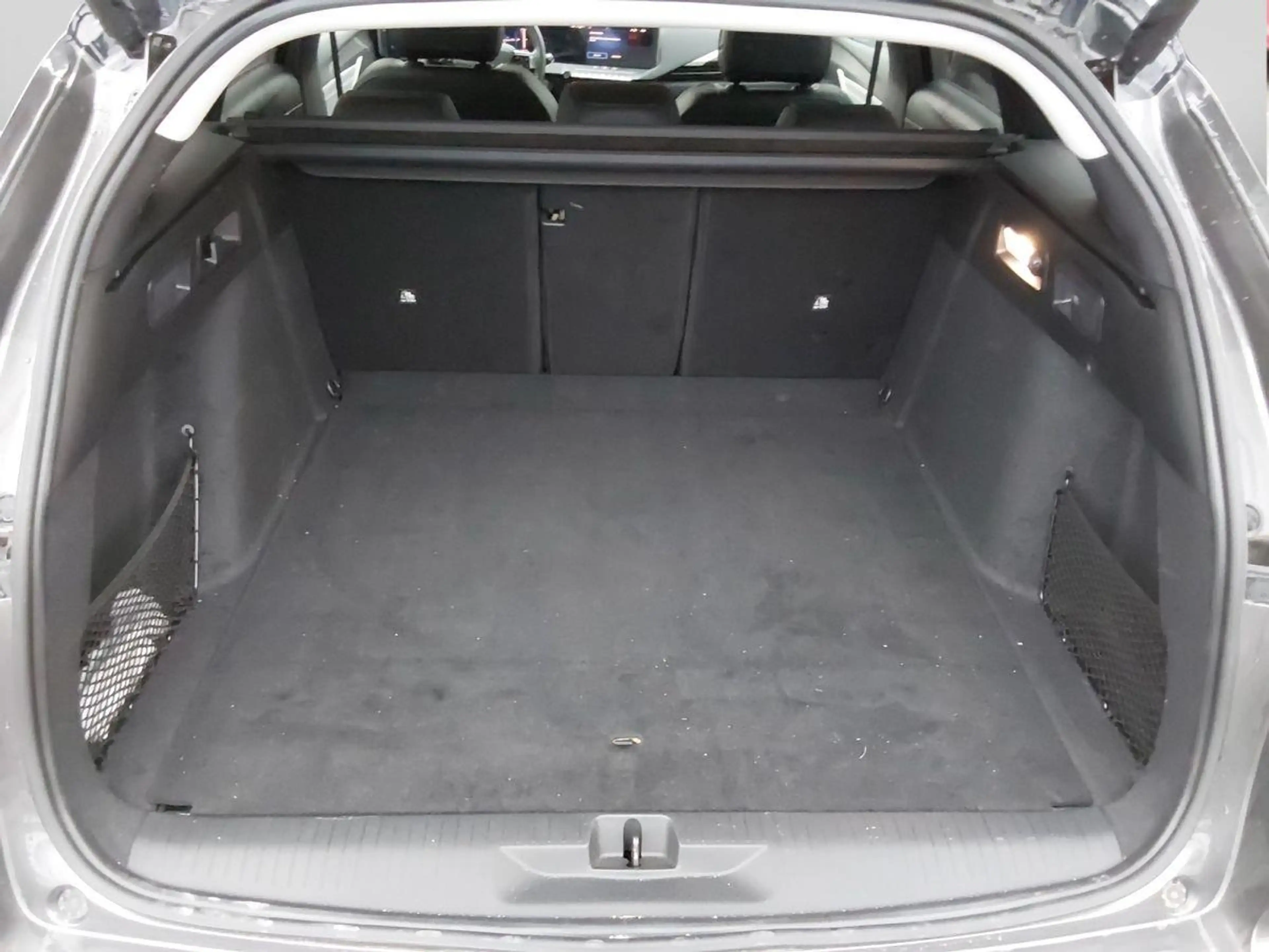 Opel Astra Sports Tourer Elegance *RFK*AHK*BTH*uvm. — photo 8