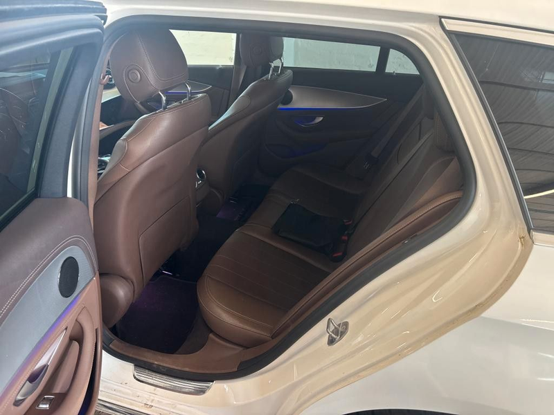 Mercedes-Benz E 220 d Combi Exclusive 2.0 CDI 143.0kW 9-G — photo 5