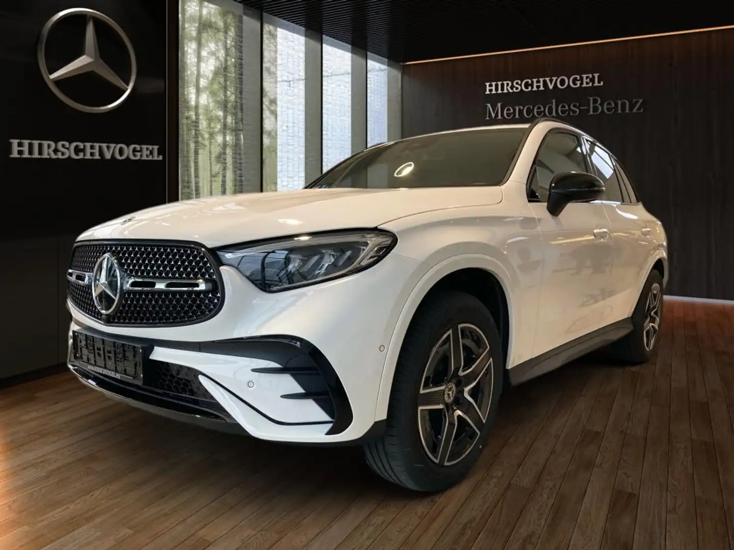 Mercedes-Benz GLC 300 e 4M AMG-Line+Night+AHK+DISTRON+MBUX+Kam Weiß - 2