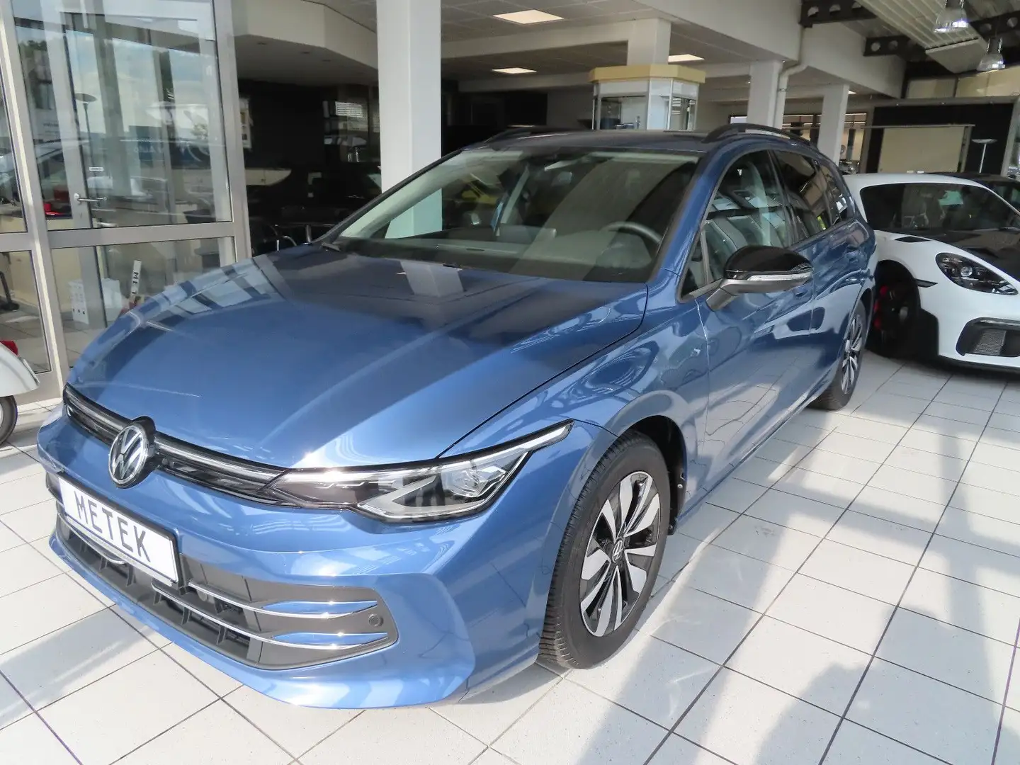 Volkswagen Golf VIII Variant 2.0 TDI Goal NAVI LED AHK Bleu - 1