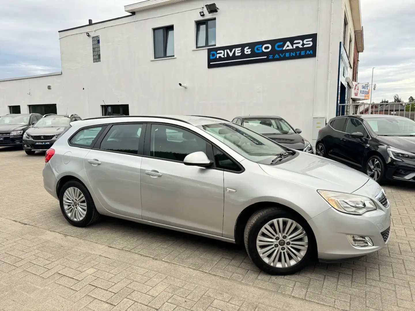 Opel Astra Astra 1.7 CDTI ecoFLEX Sports Tourer * GARANTIE * Argent - 1
