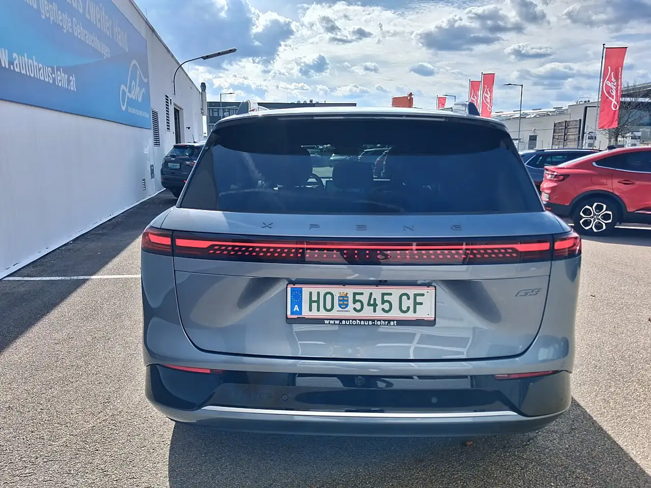XPENG G9