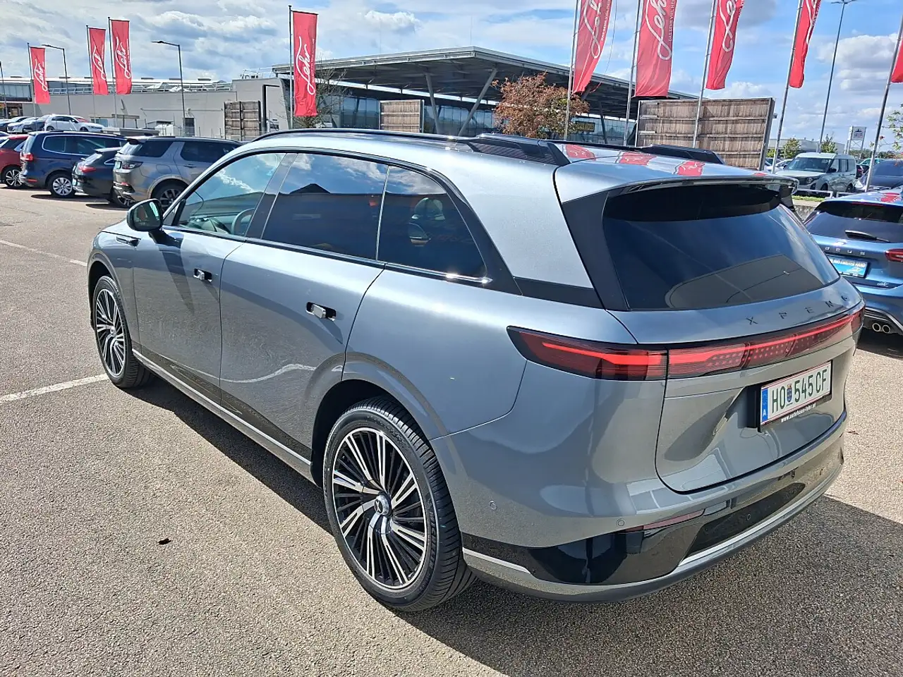 XPENG G9
