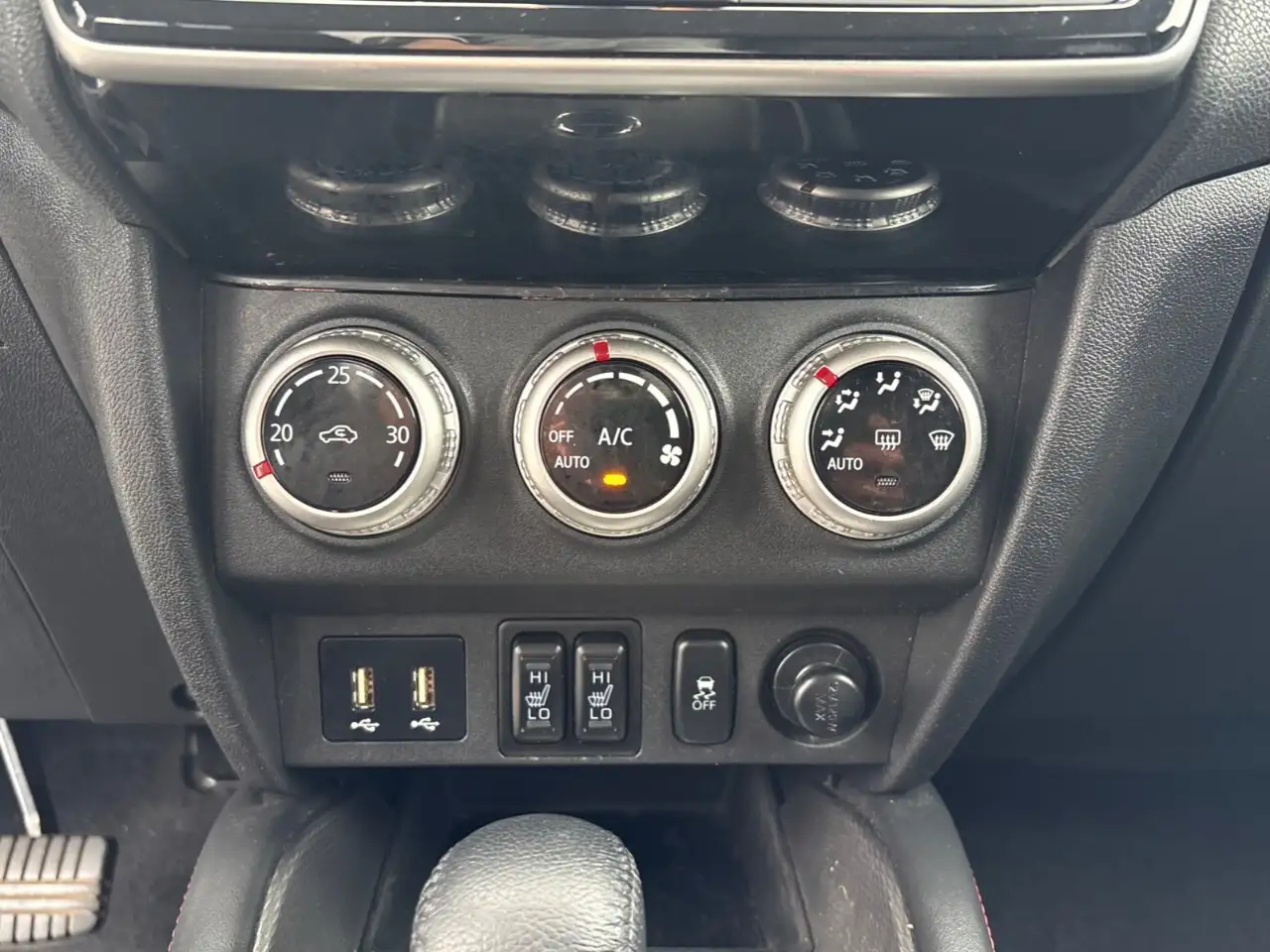 Mitsubishi RVR снимка Mitsubishi RVR