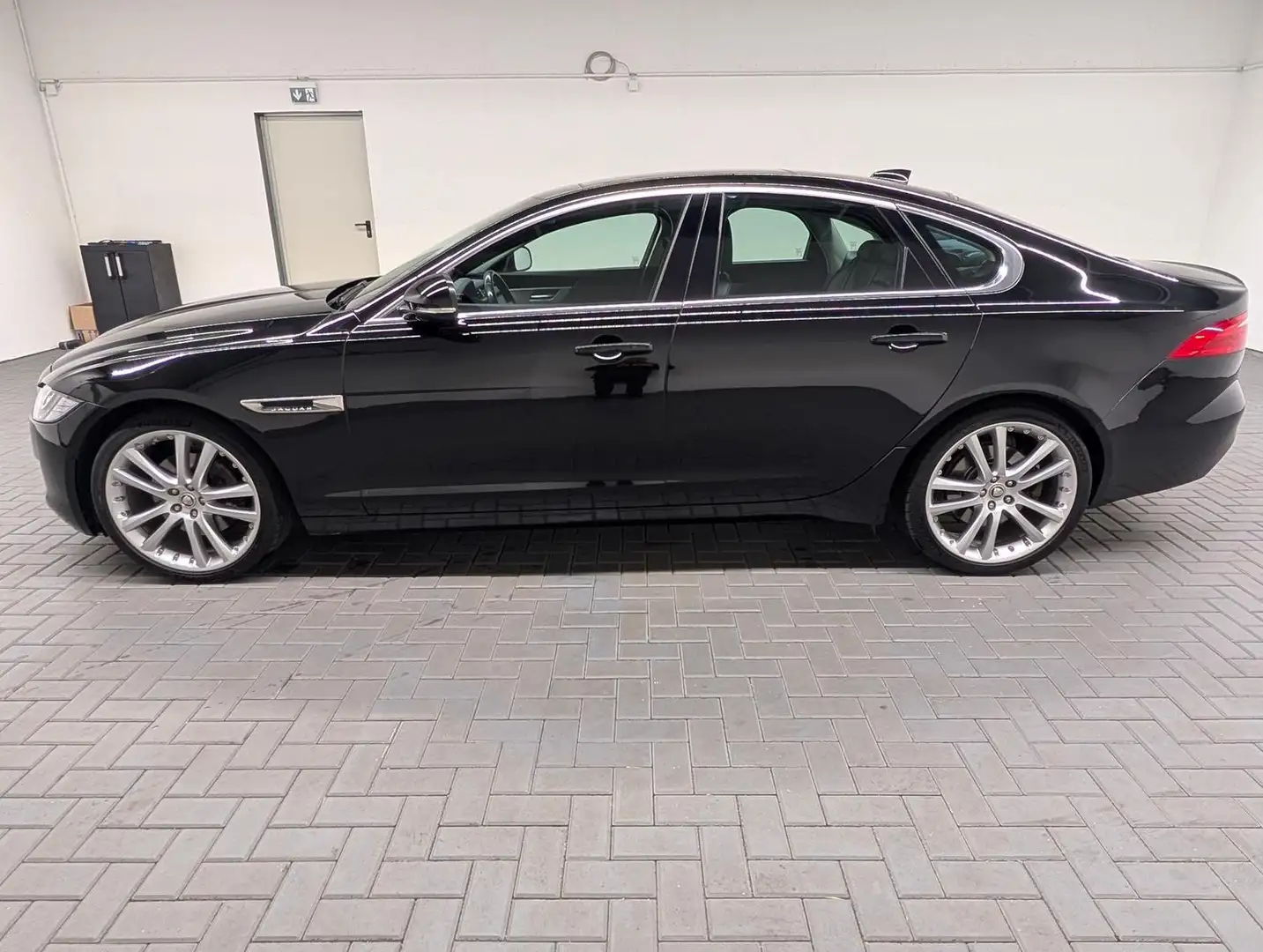 Jaguar XF Prestige Für Gewerbe, Ex-/Import Schwarz - 2