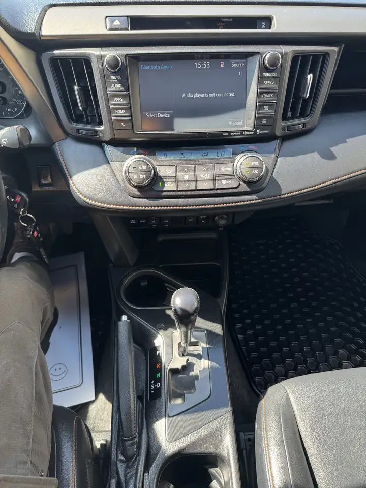 Toyota RAV 4 снимка Toyota RAV 4