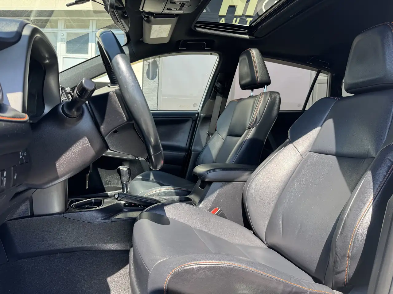 Toyota RAV 4 снимка Toyota RAV 4