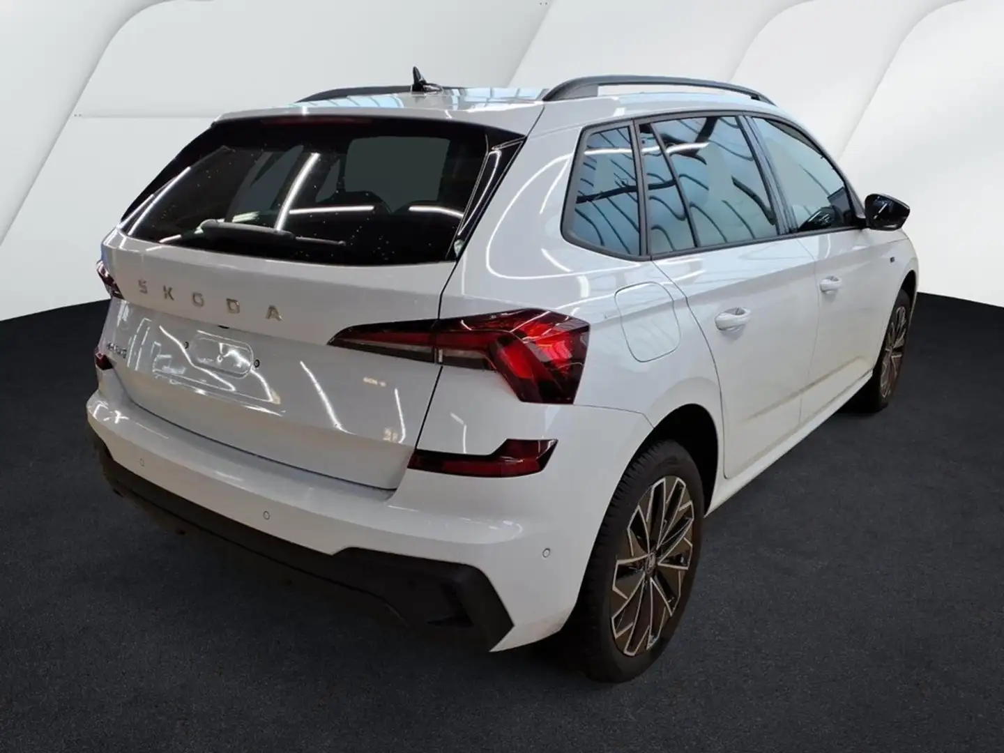 Skoda Kamiq 1.0 TSI DSG Selection AHK, Navi Weiß - 2