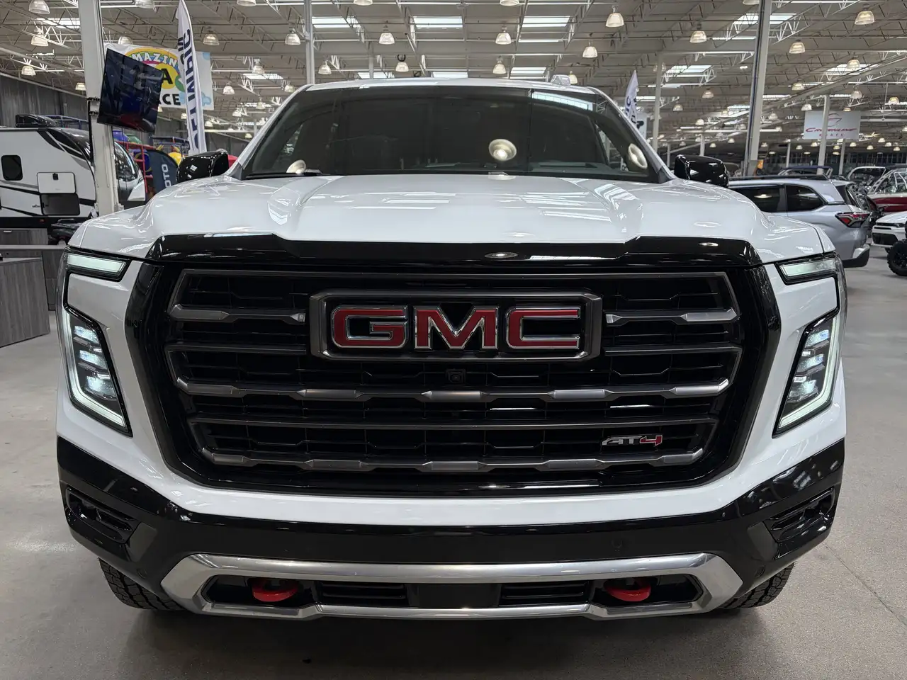 GMC Yukon снимка GMC Yukon