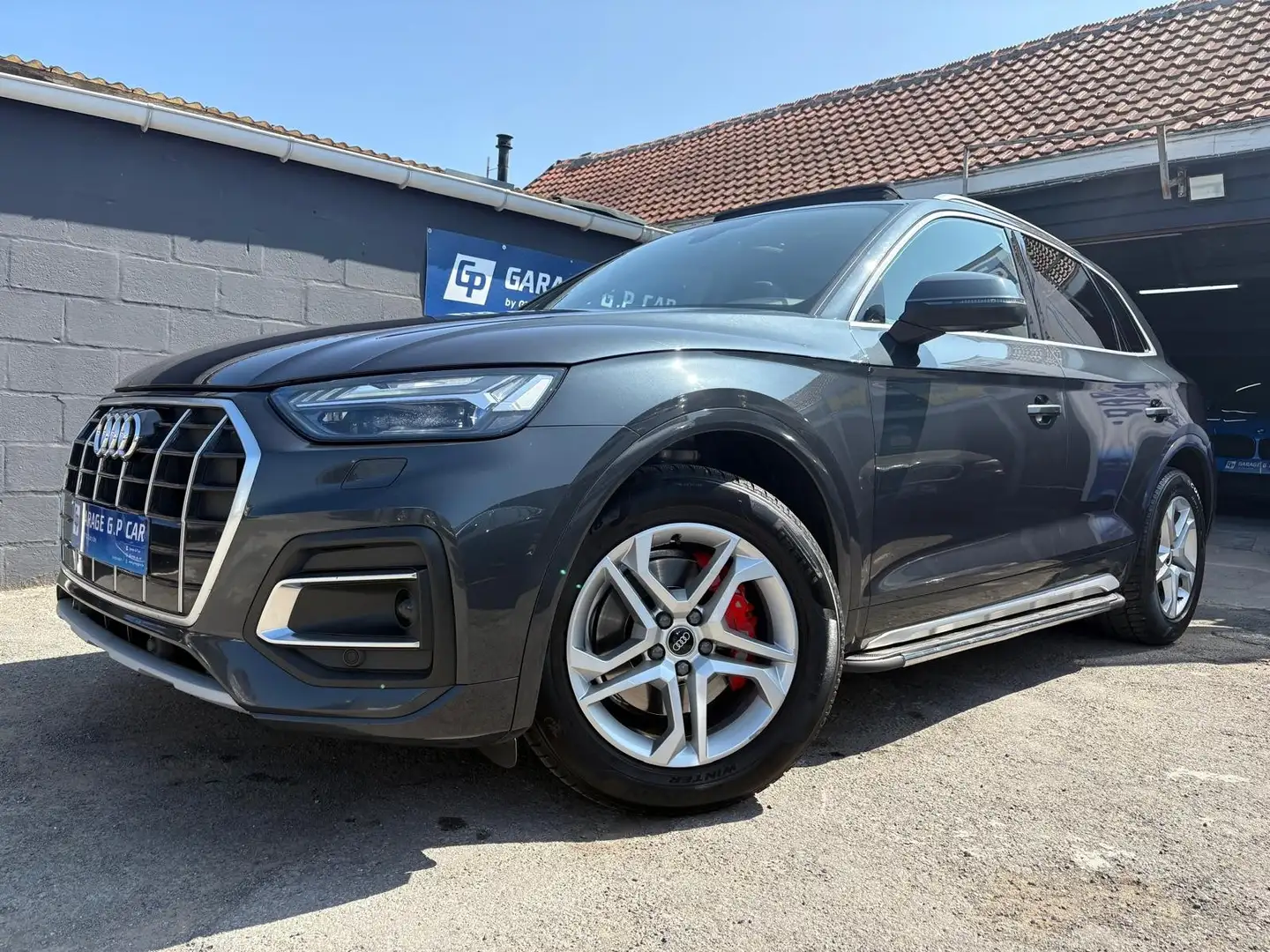 Audi Q5 35 TDi Business Edition Advanced S tronic Grau - 1