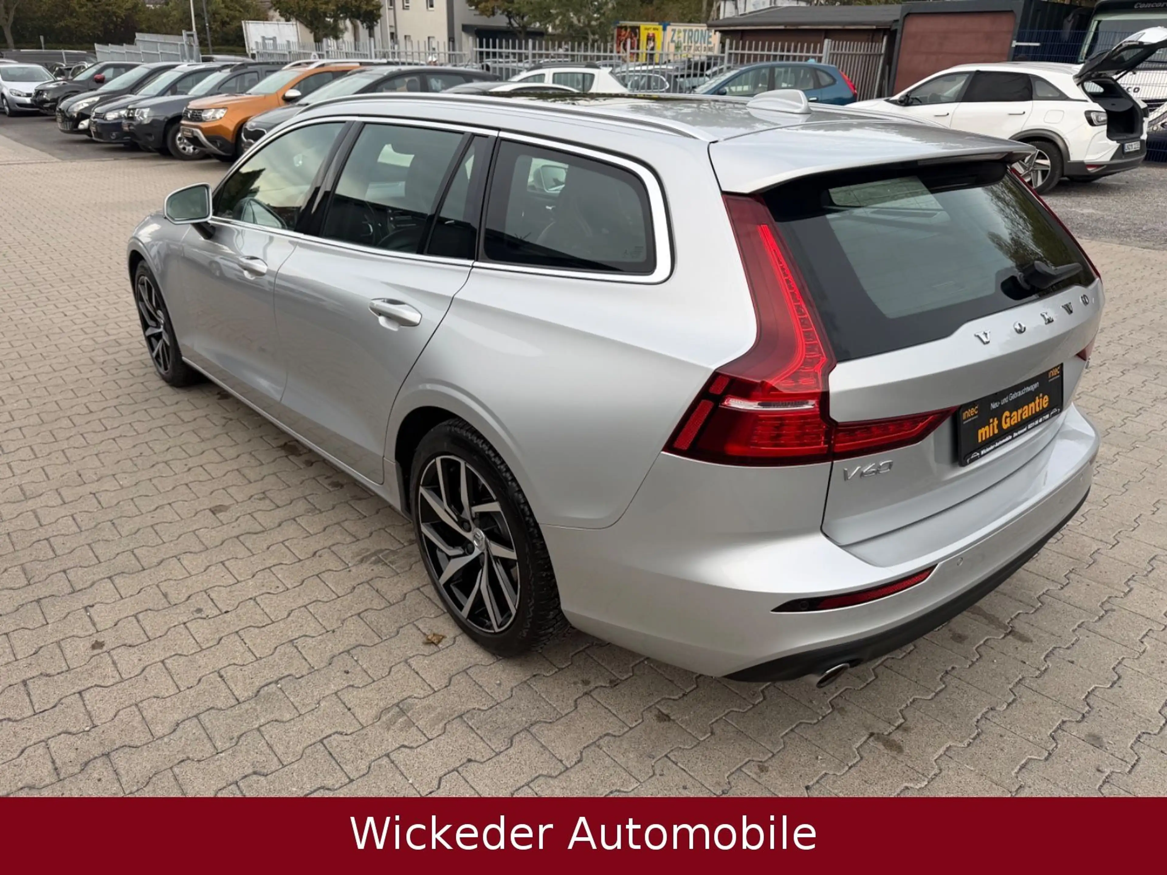 Volvo V60 Kombi Momentum Pro/Tüv Neu/Top Pflege — photo 4