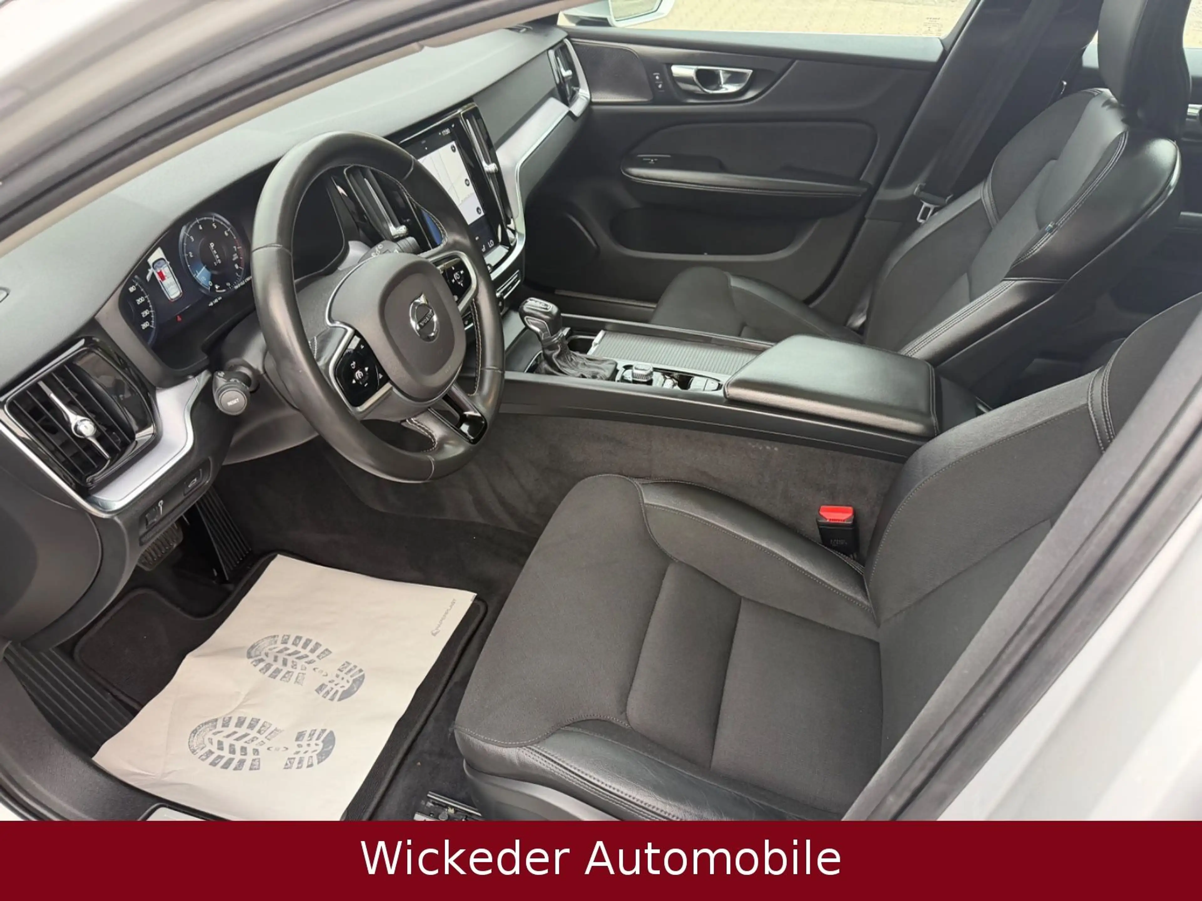 Volvo V60 Kombi Momentum Pro/Tüv Neu/Top Pflege — photo 7