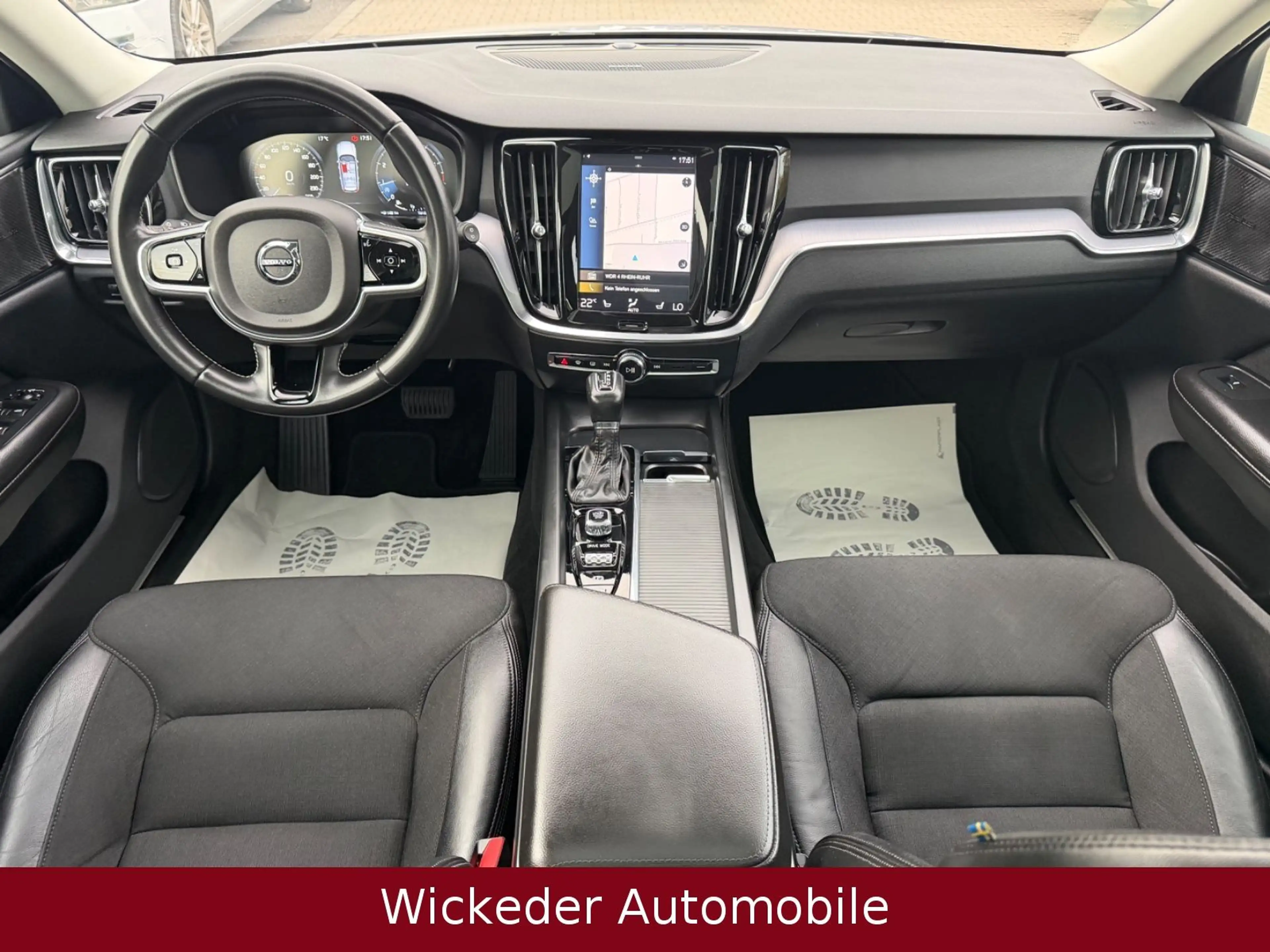 Volvo V60 Kombi Momentum Pro/Tüv Neu/Top Pflege — photo 12