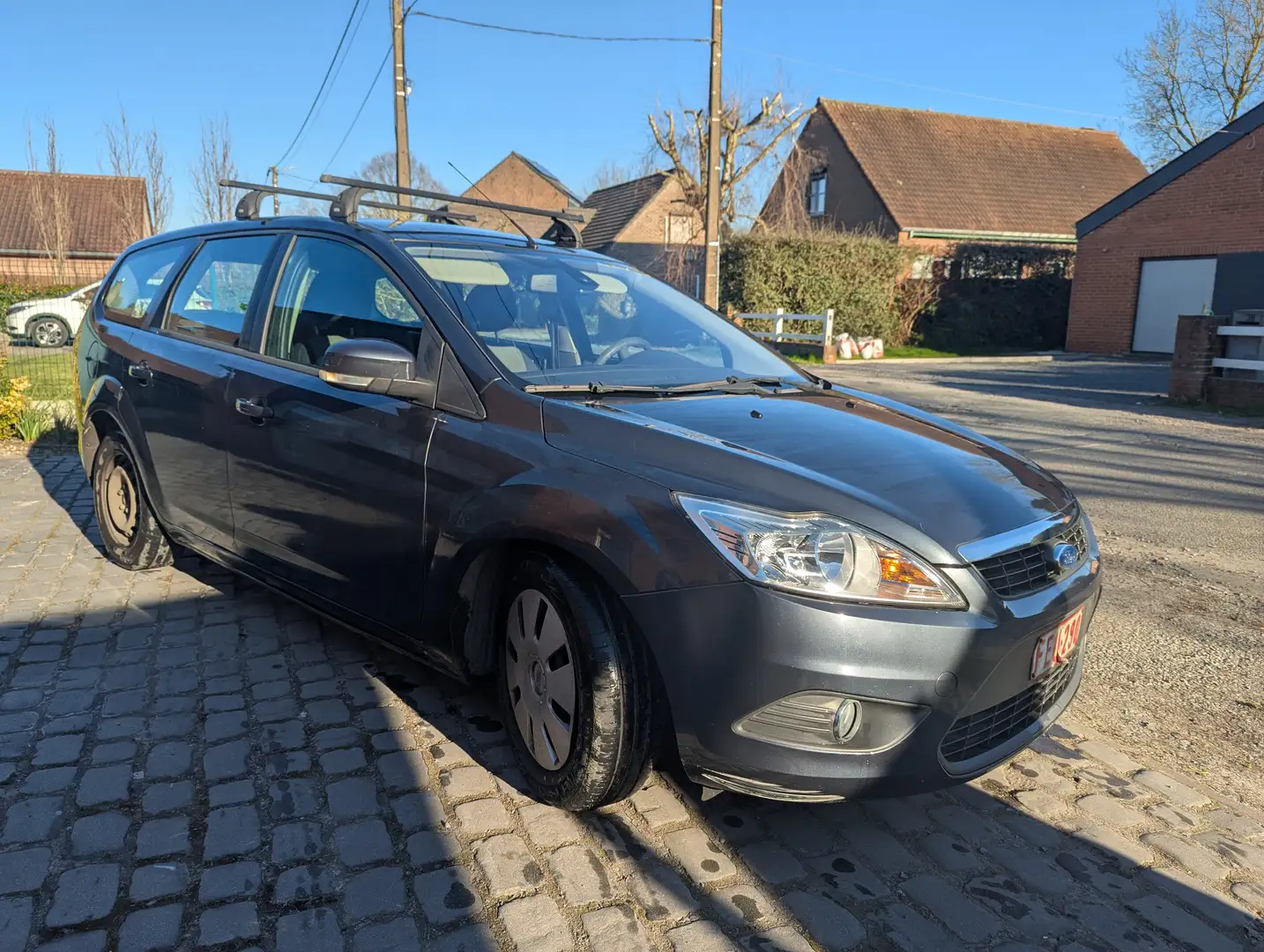 Ford Focus Focus 1.6 TDCi Econetic II DPF Gris - 1