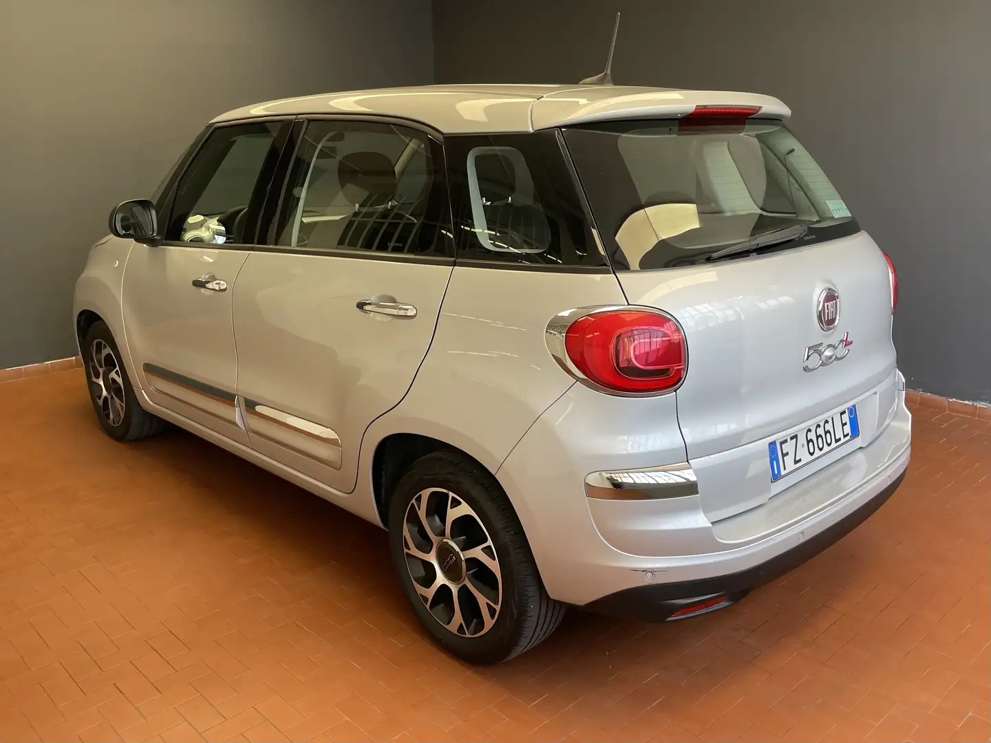Fiat 500L 1.4 Urban 95cv my19 - Unipro - Finanziabile Argento - 2
