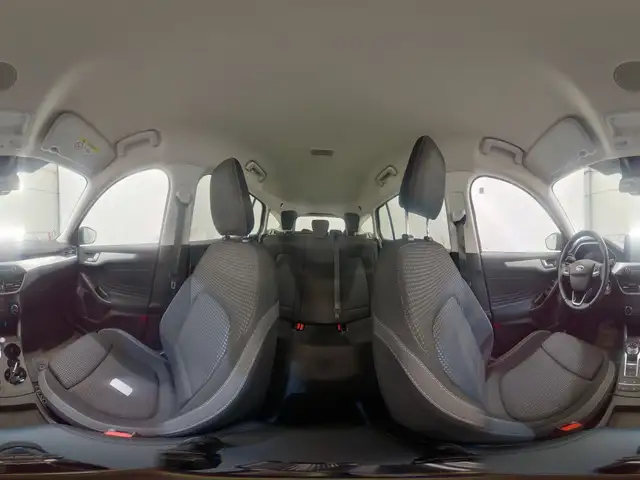 Ford Focus view 13