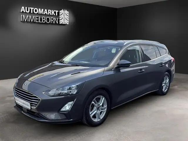 Ford Focus view 4