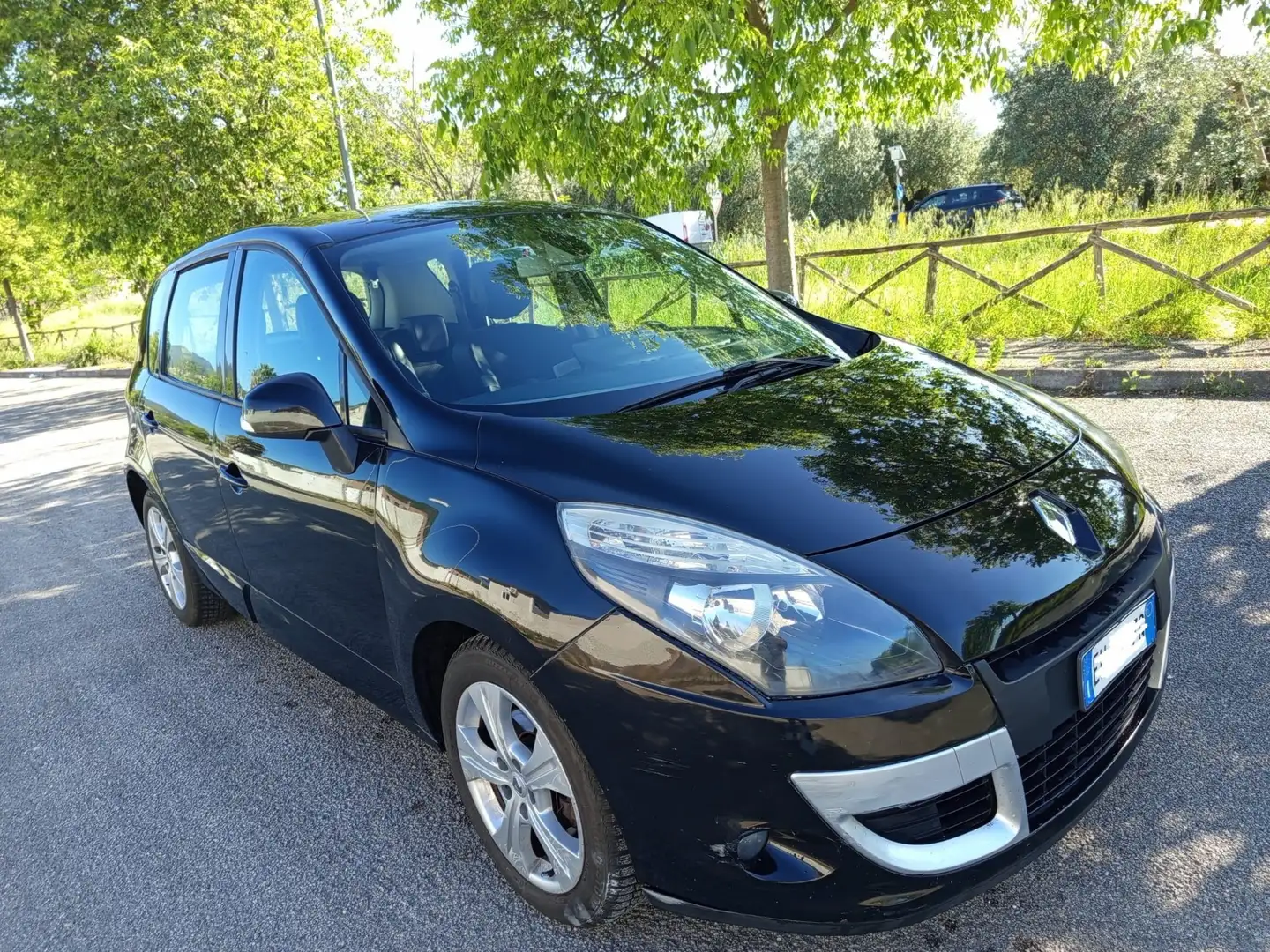 Renault Scenic X-Mod 1.5 dci Luxe 110cv - 1