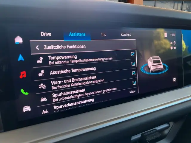 Porsche Cayenne view 12