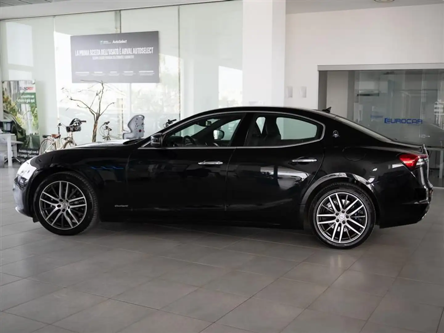 Maserati Ghibli 2.0 330 cv Mild-Hybrid GranSport Auto 36 mesi di garanzia Blu/Azzurro - 2