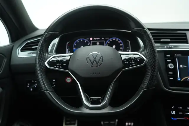 Volkswagen Tiguan Allspace view 15