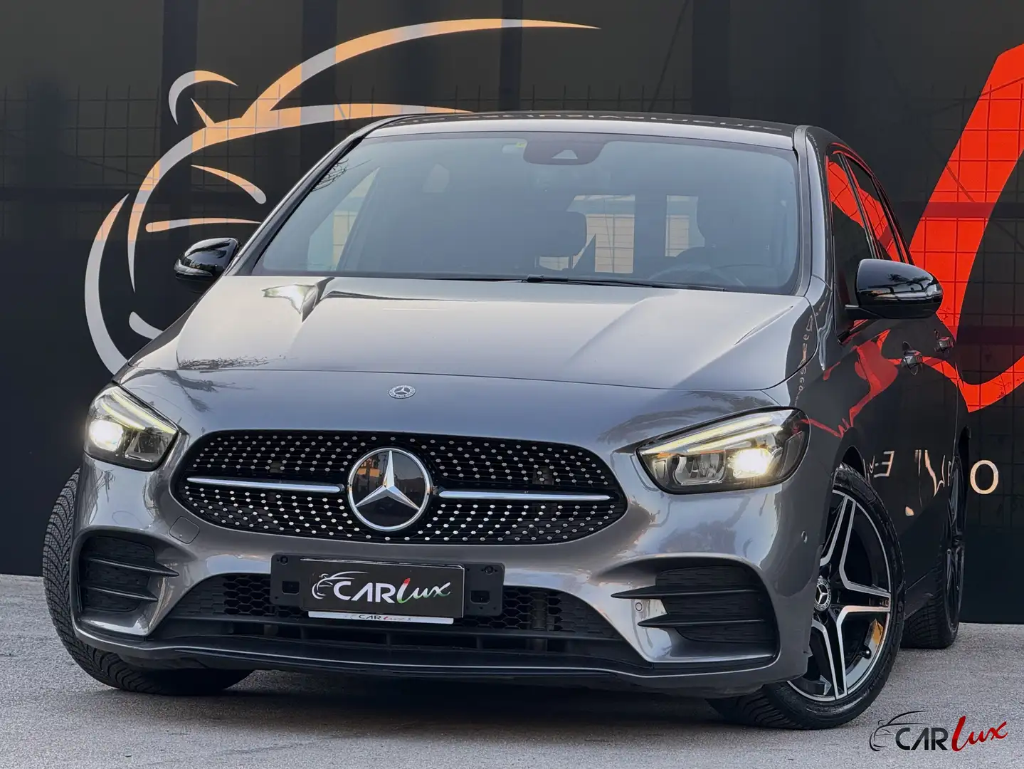 Mercedes-Benz B 180 d Premium AMG PACK LUCI CAM CAR PLAY Gri - 1