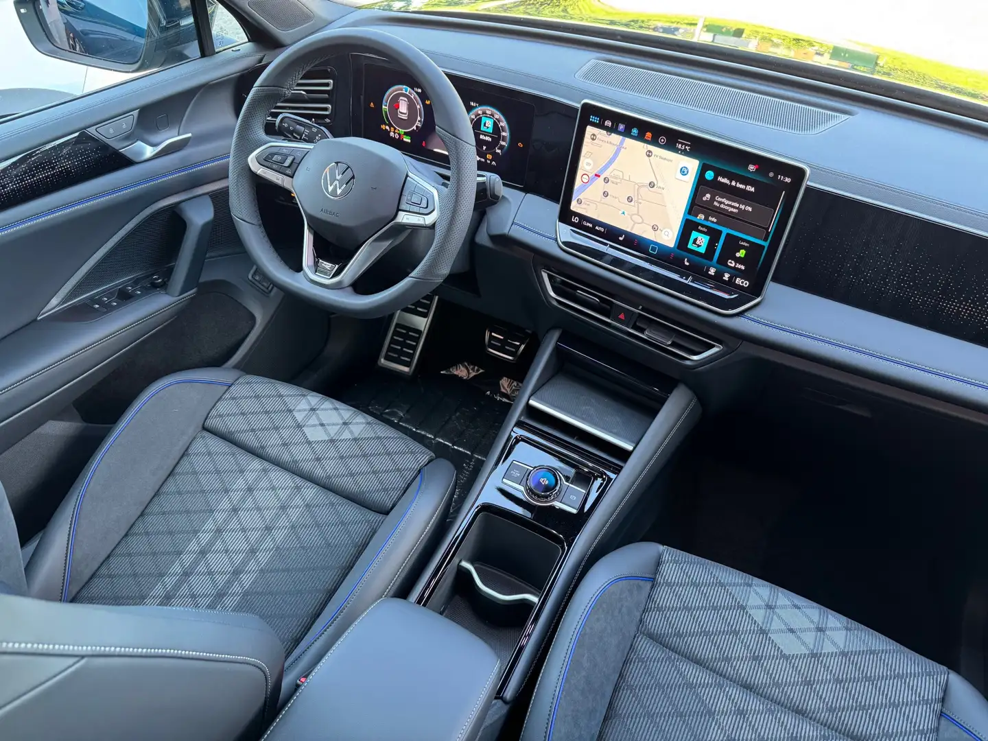 Volkswagen Tiguan 1.5 eHybrid 204pk R-Line Edition | Panoramadak | S Bleu - 2