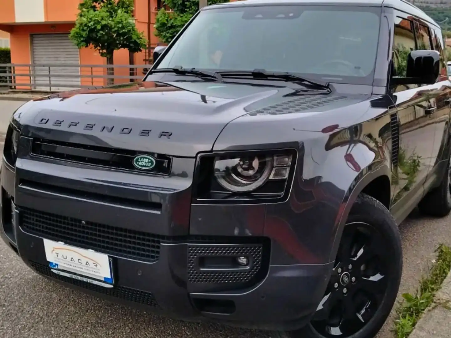 Land Rover Defender SE D 200 MHEV Gris - 2