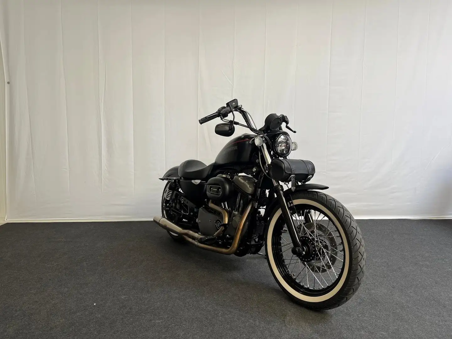 Harley-Davidson XL 1200 N Sportster Nightster Schwarz - 1