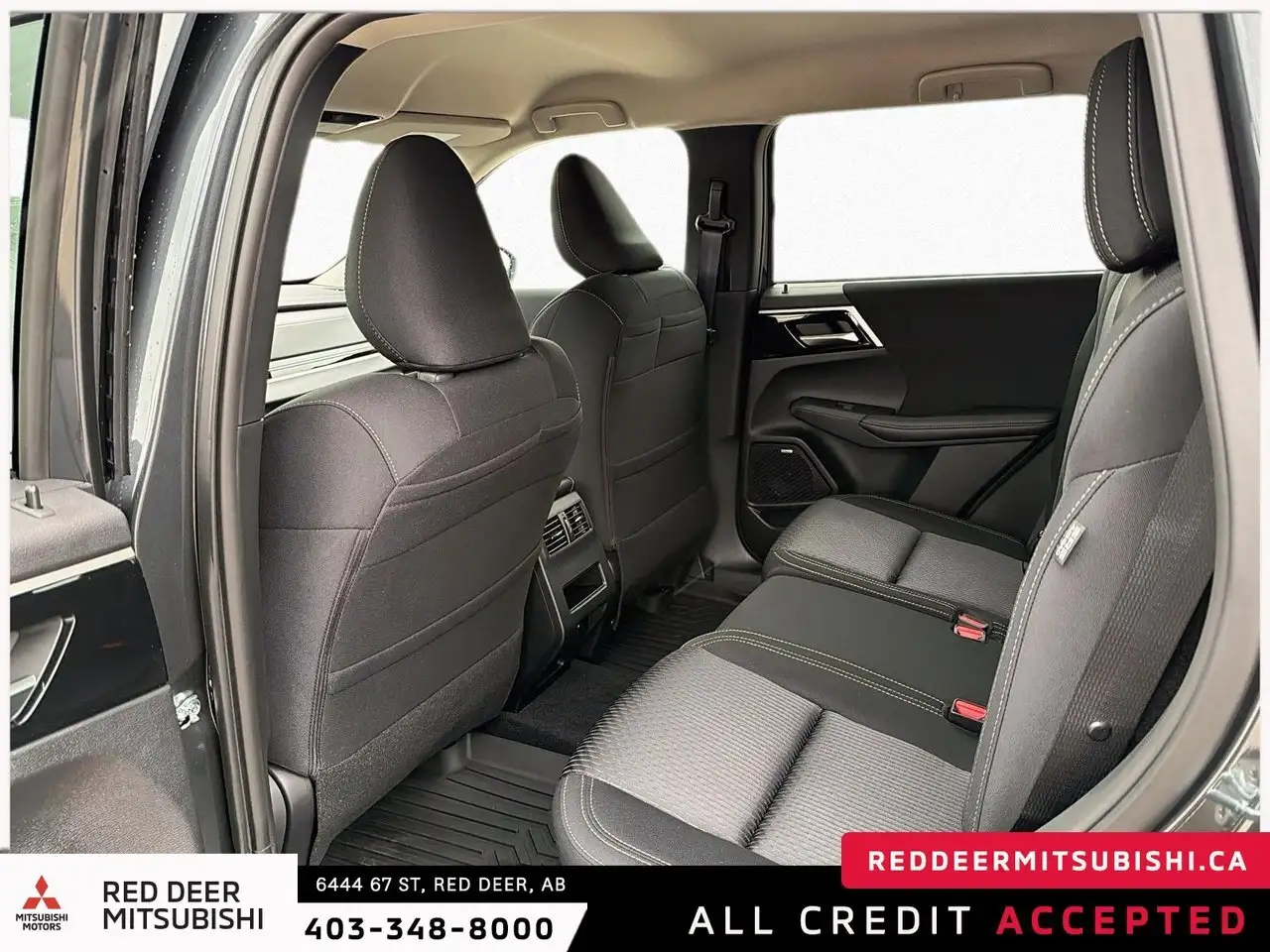 Mitsubishi Outlander снимка Mitsubishi Outlander