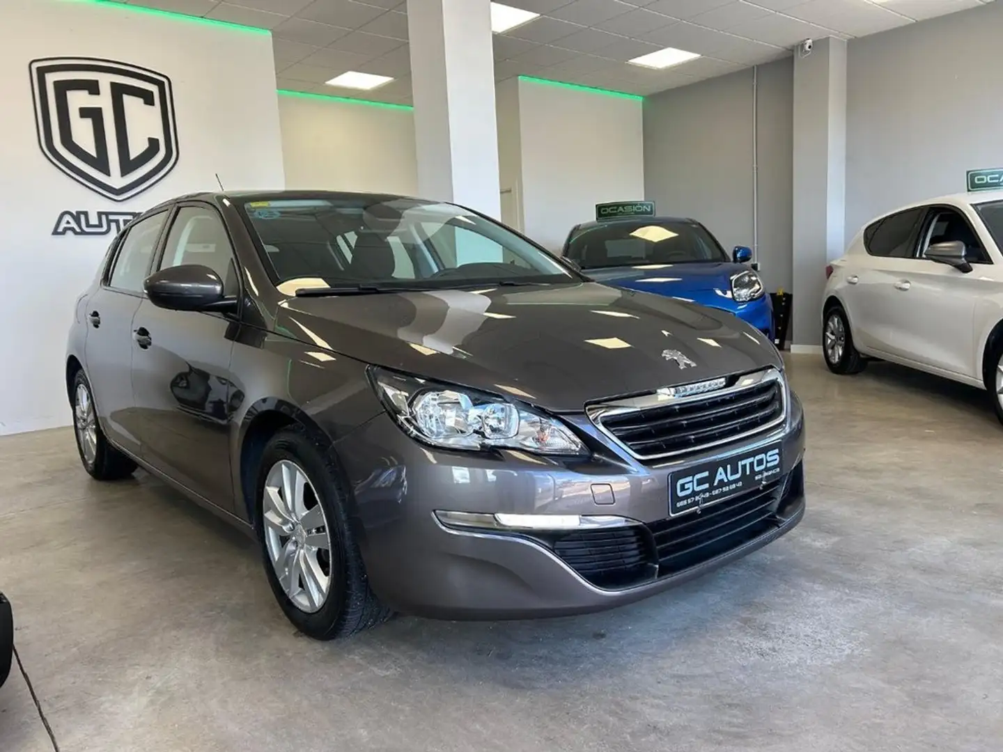Peugeot 308 1.2 PureTech S&S Active 110 Gris - 1