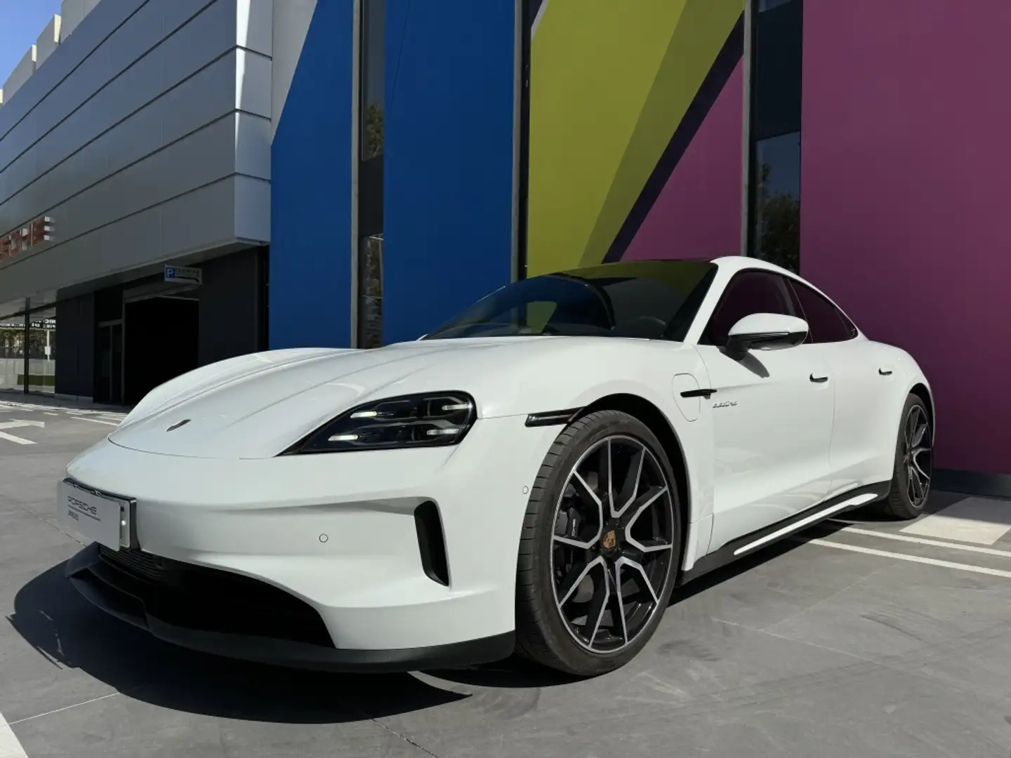 Porsche Taycan Blanco - 1
