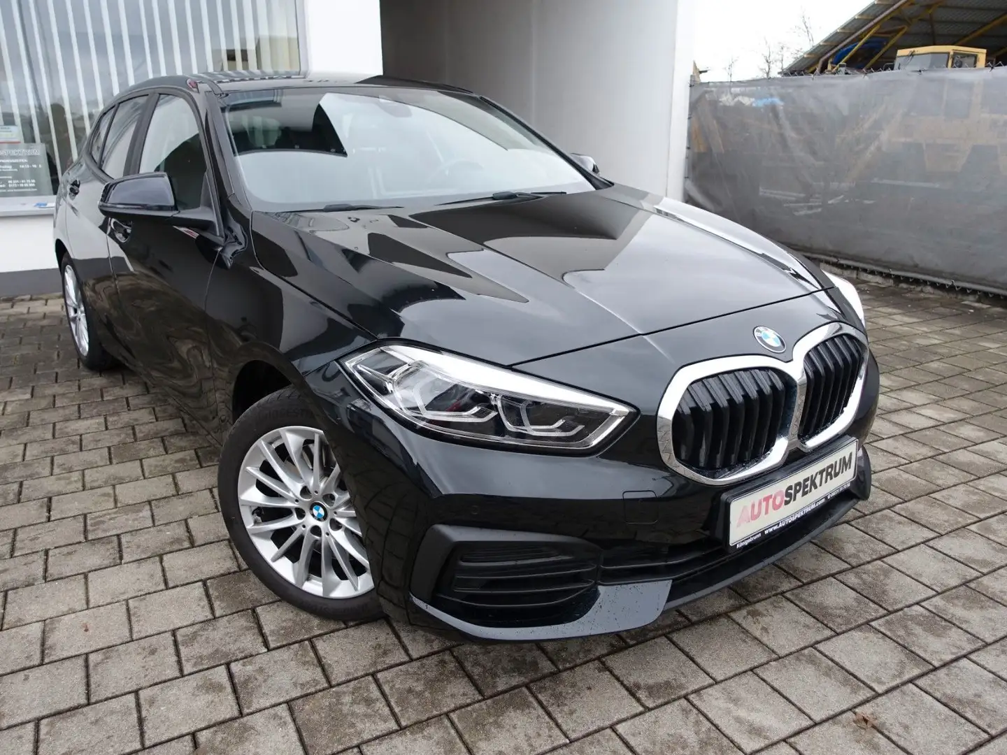 BMW 120 d Advantage PANORAMA/LED/DAB/NAVI Schwarz - 2