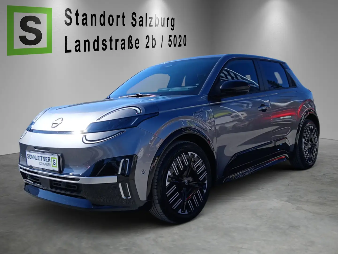 Nissan Micra MICRA Advance 52 kWh / 110 kW (150 PS) Grau - 1