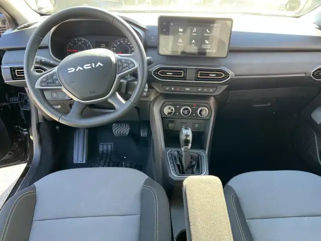 Dacia Sandero view 8