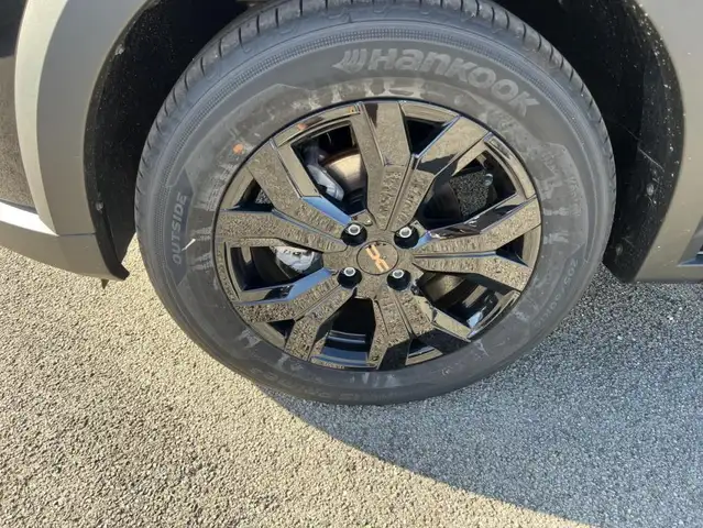 Dacia Sandero view 4