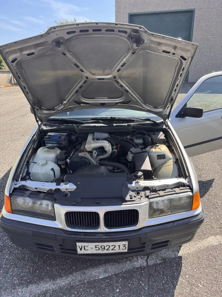 BMW 318i auto cat., foto 12
