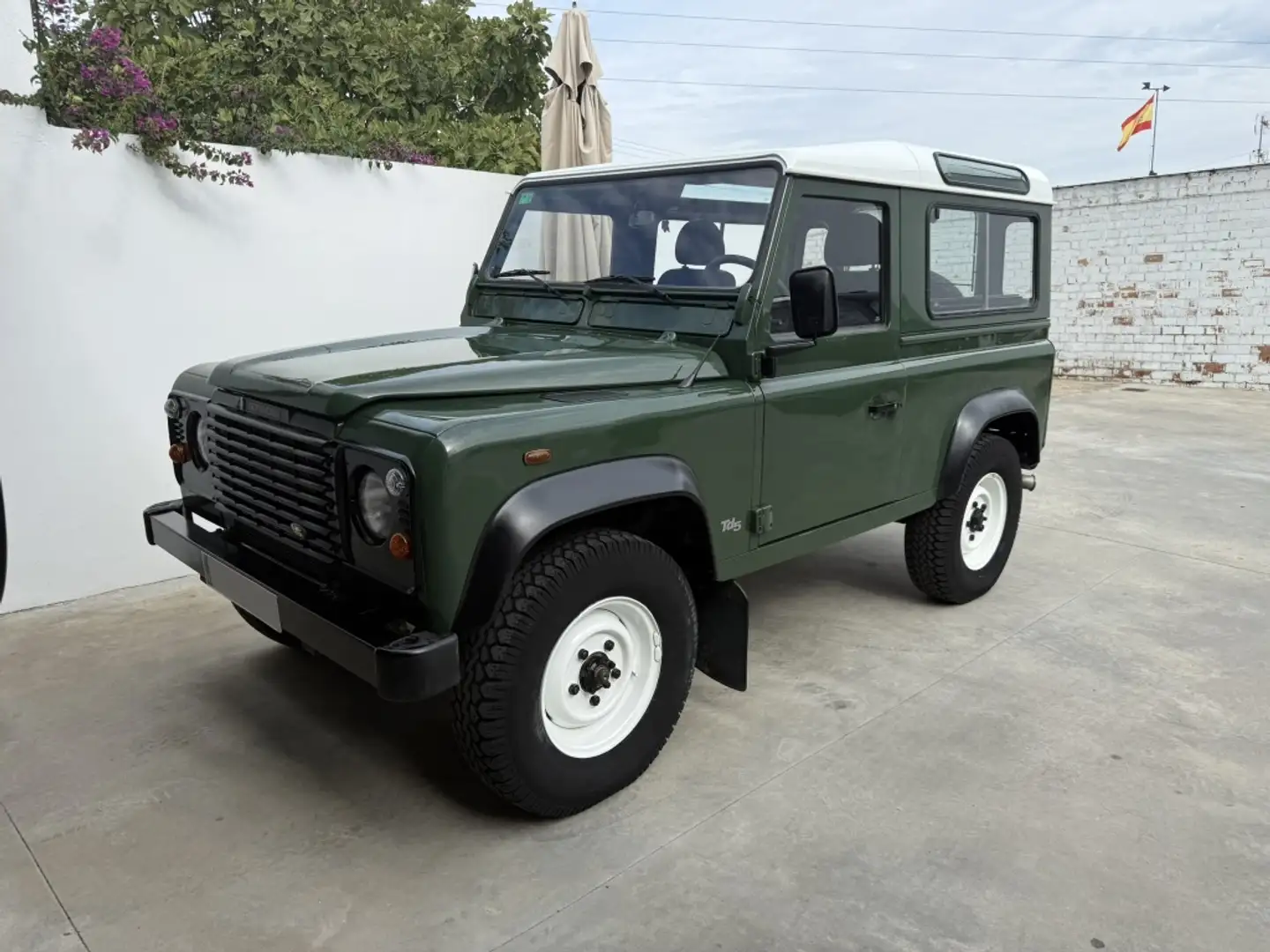 Land Rover Defender 90TDI SW Verde - 2