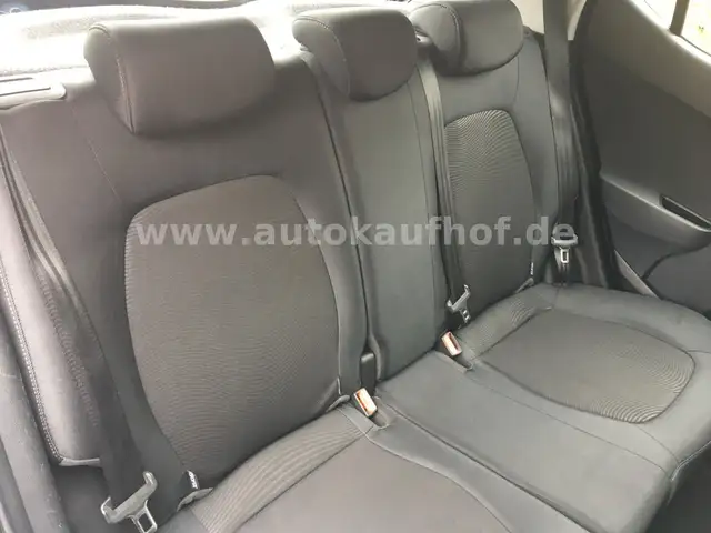 Hyundai i10 view 10
