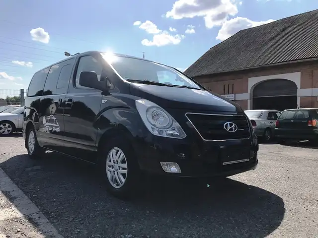 Hyundai H-1 H-1 Diesel 2.5 CRDi Travel Premium