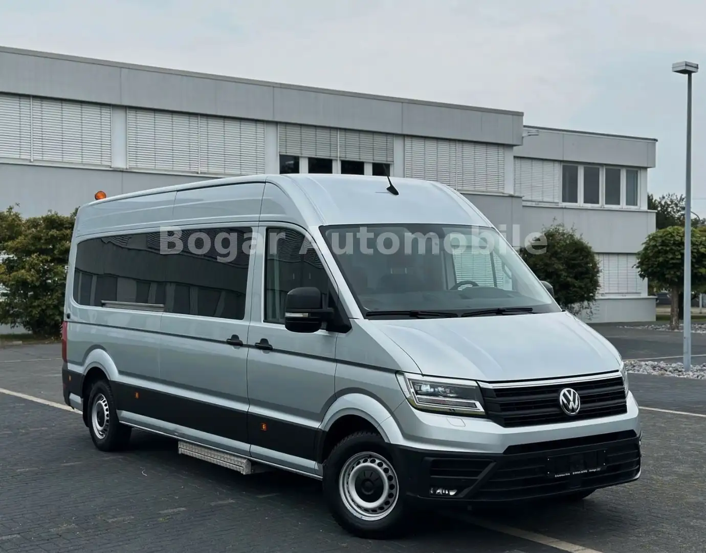 Volkswagen Crafter 35 DSG *HOCH+LANG*9SITZE*ROLLSTUHL-LIFT* Silber - 2