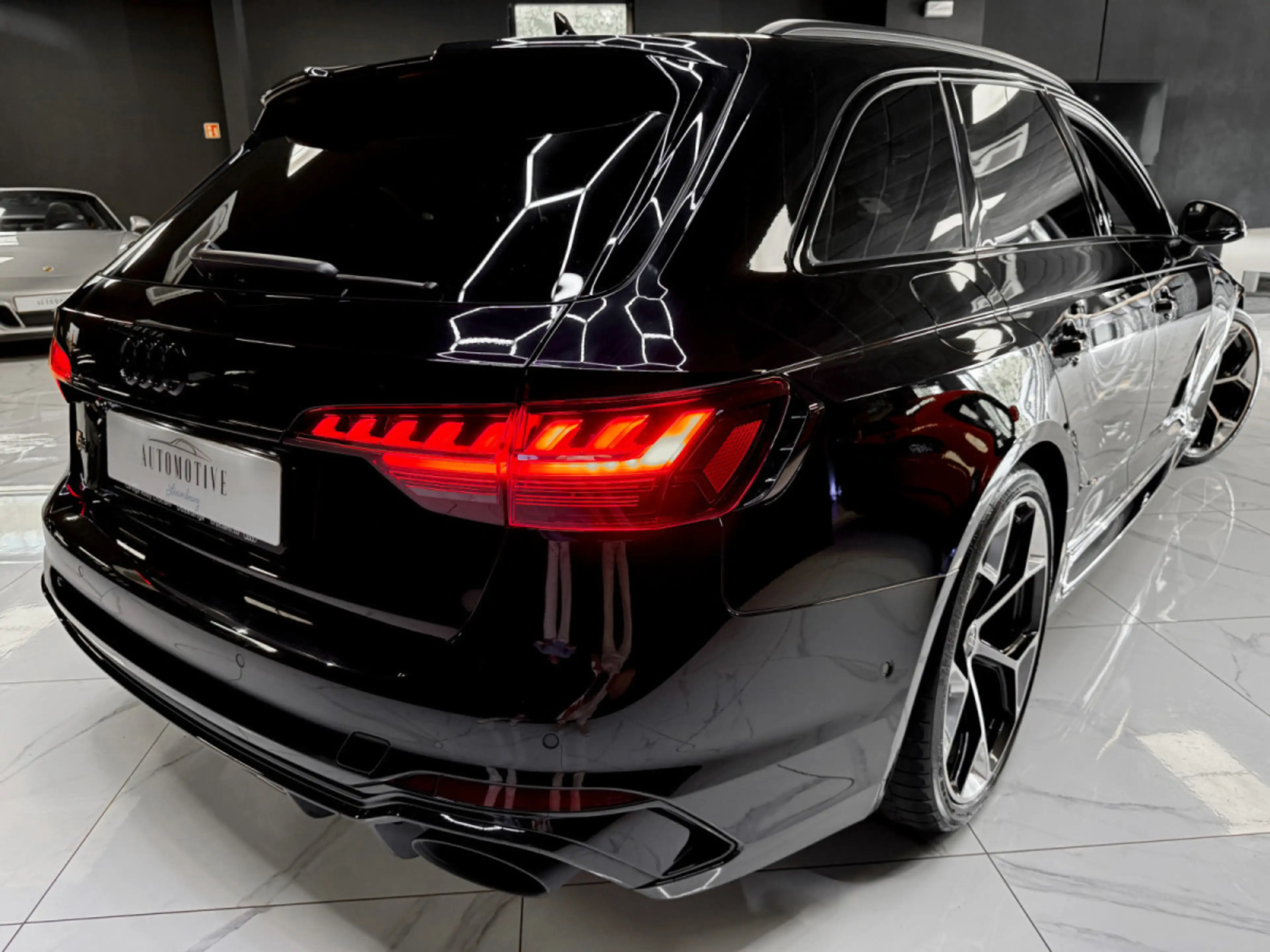 Audi RS4 COMPETITION - WARRANTY 2027 — photo 10