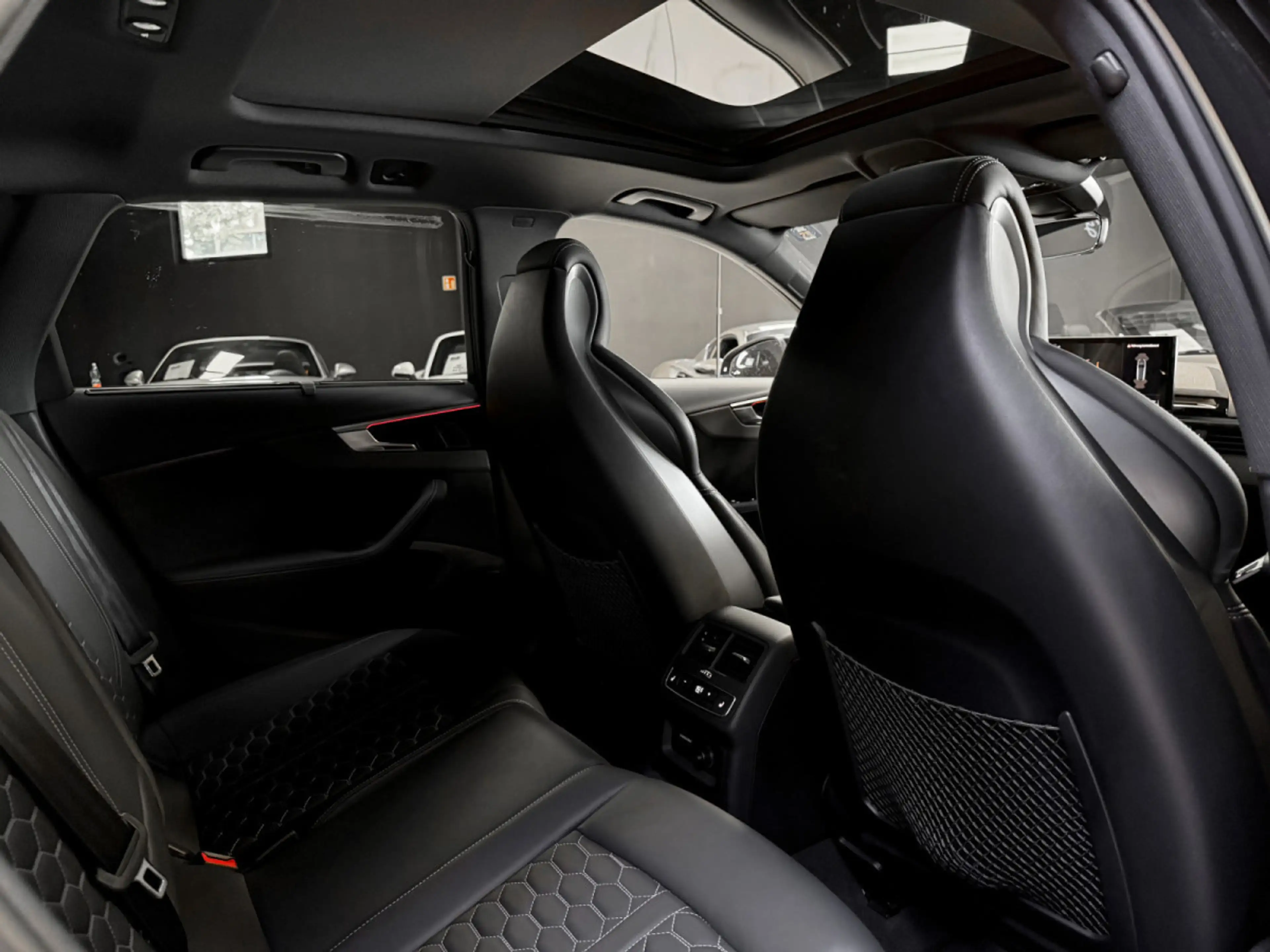 Audi RS4 COMPETITION - WARRANTY 2027 — photo 13