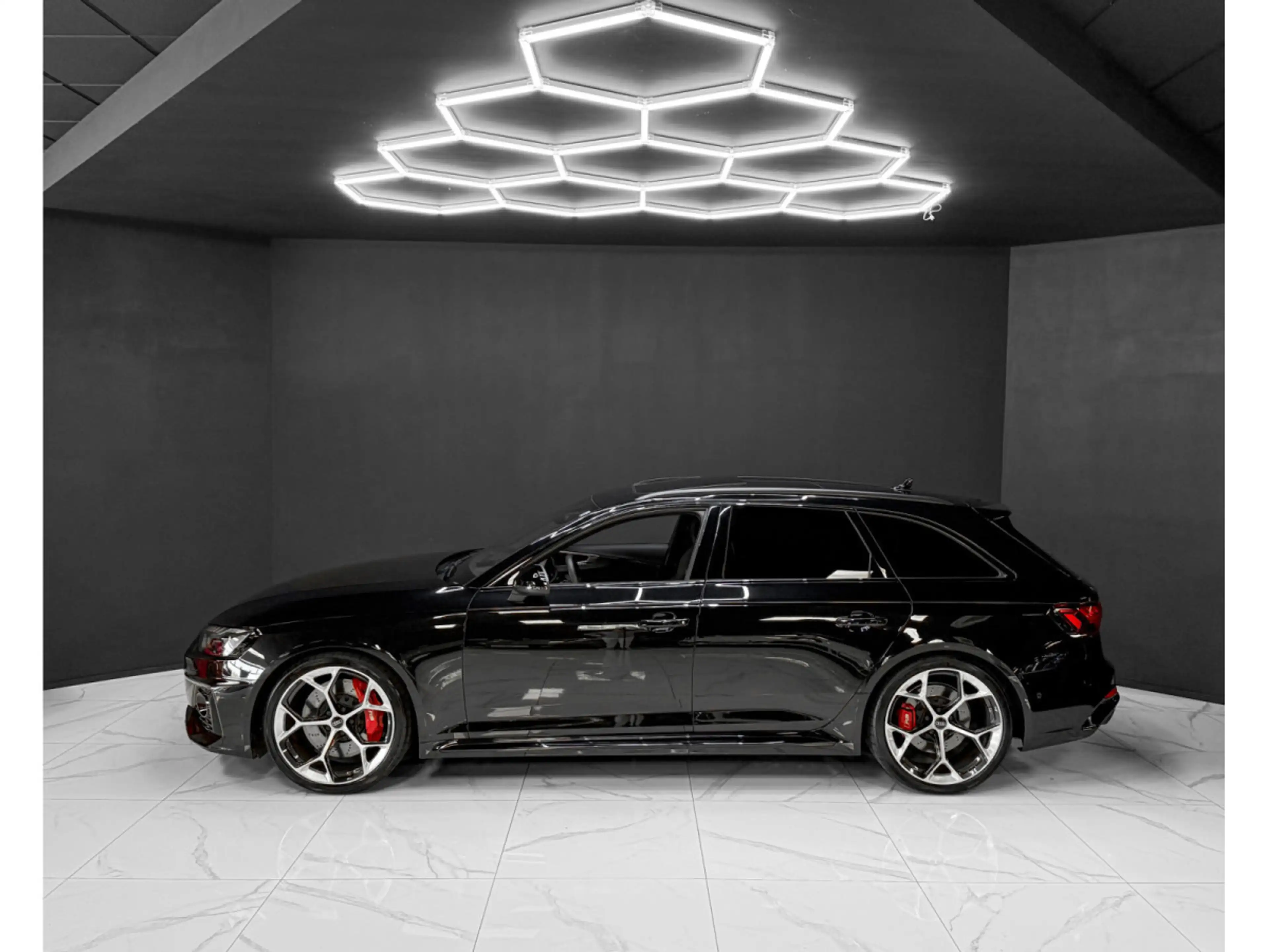 Audi RS4 COMPETITION - WARRANTY 2027 — photo 2