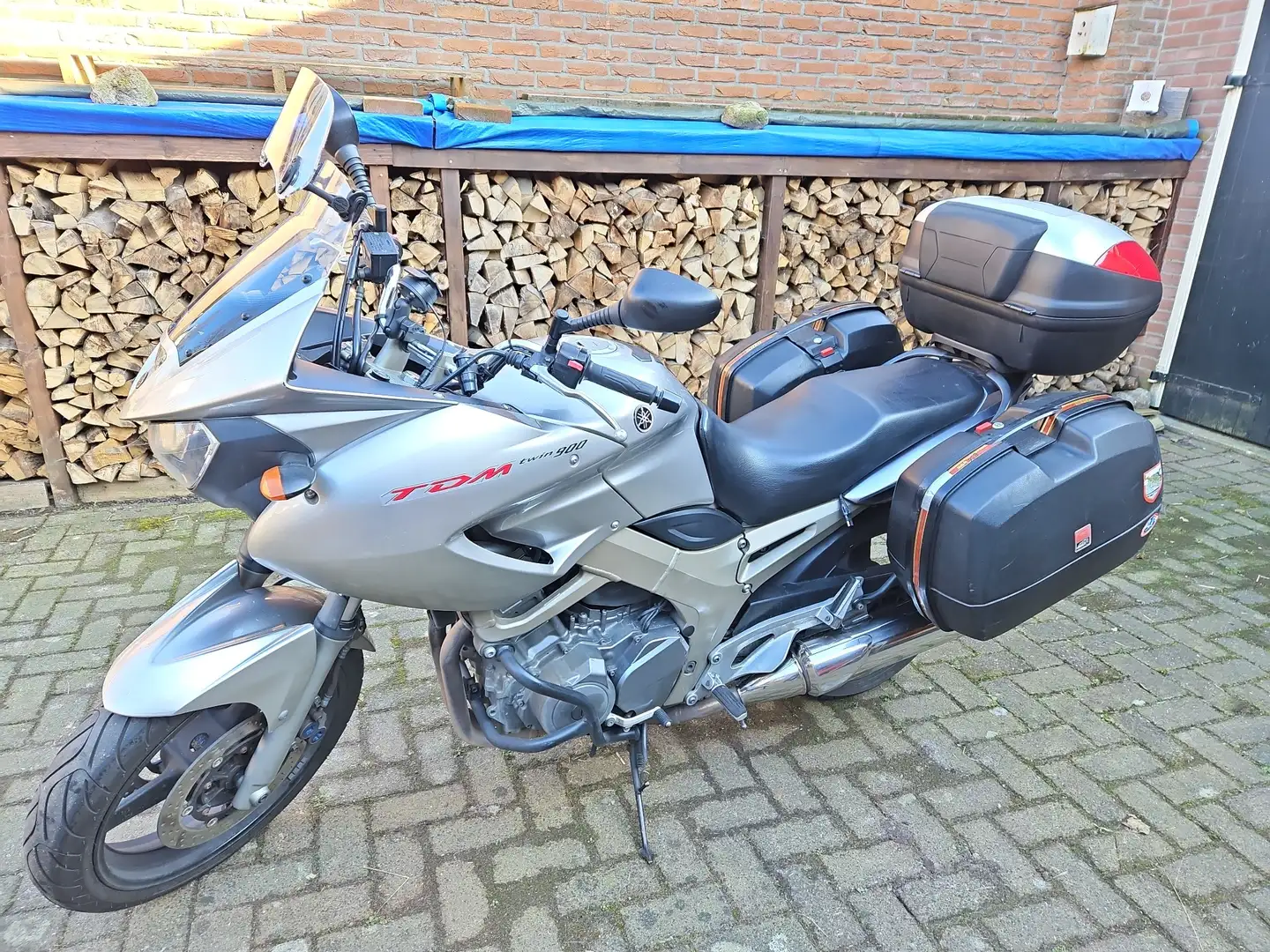 Yamaha TDM 900 Gümüş rengi - 2