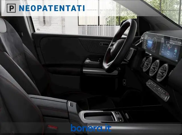 Mercedes-Benz B Class view 7
